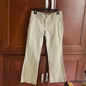Khaki pants size 7 short